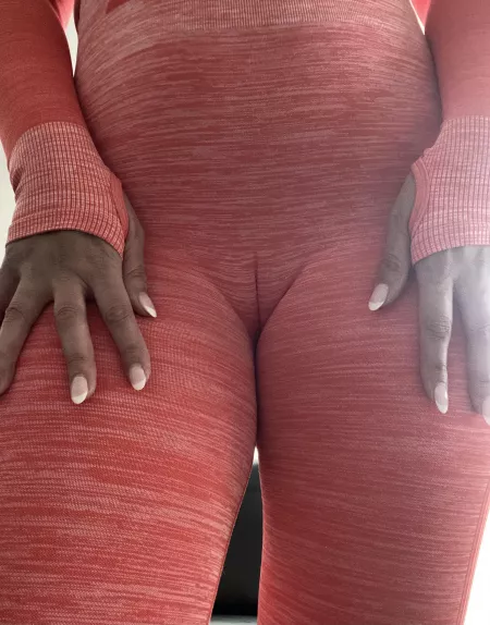 Happy hump day! I hope you like them plump & juicy 😘 by aTopShelfBooty