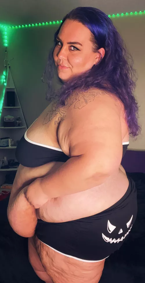 Happy Hump day loversss 🥰 by reginaagorge