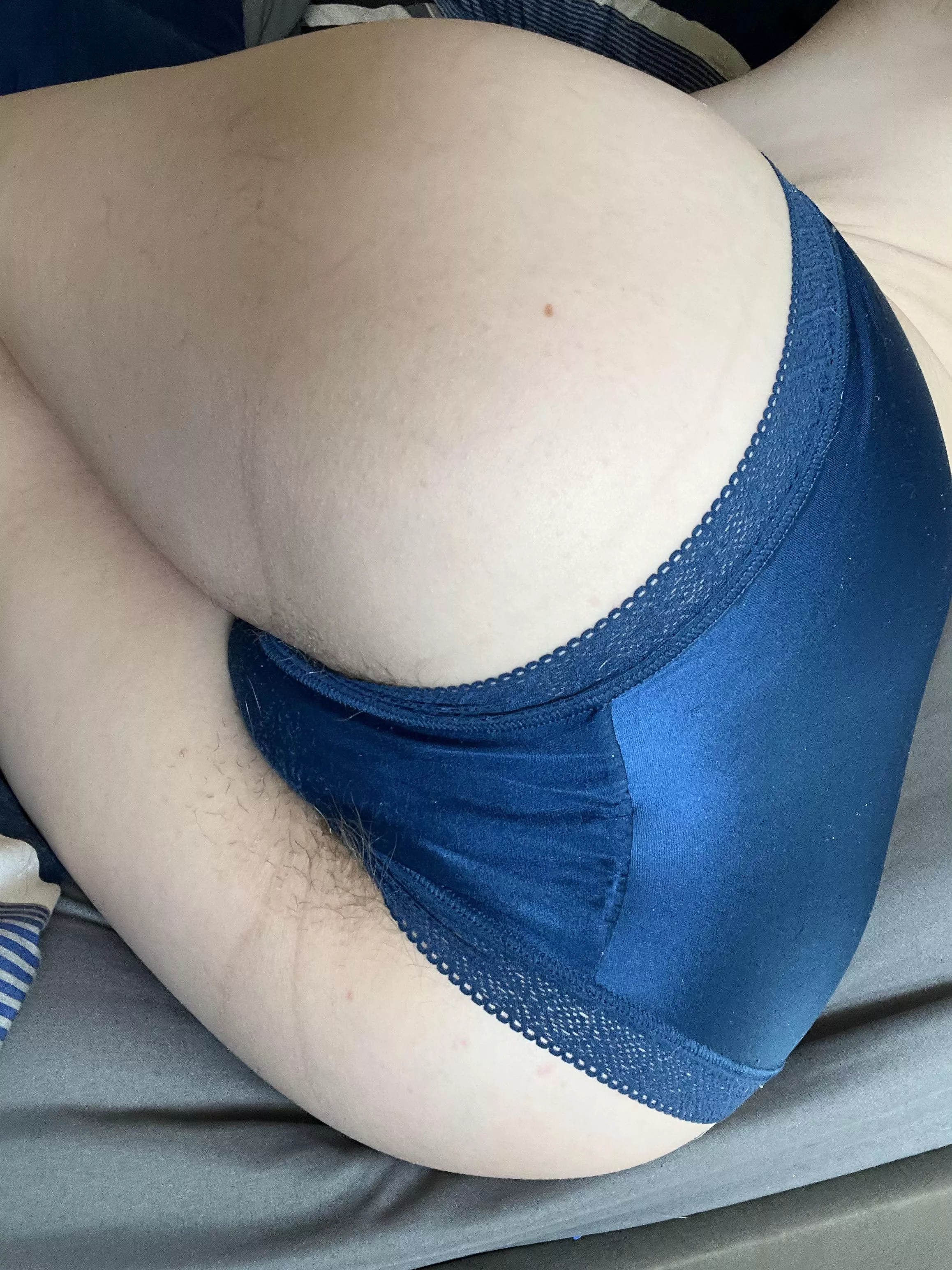 Happy hump day 😈 posted by Snugglebug22