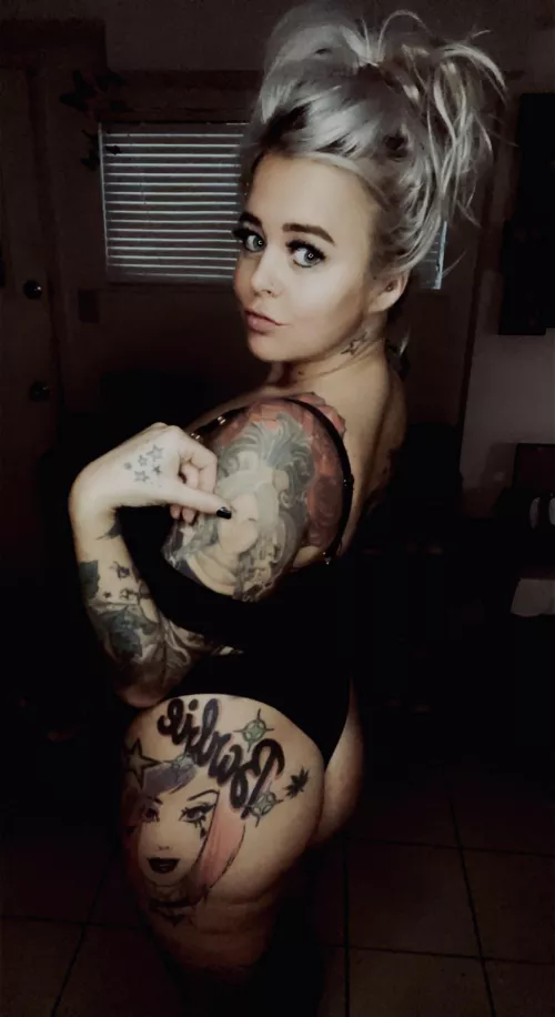 Happy Hump Dayyy by Nikkinikkin9nedoors