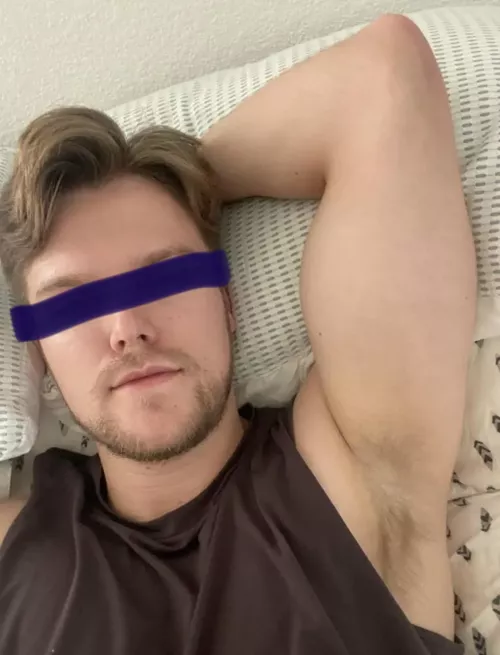 Happy humpday 👀 by pnwdude0264