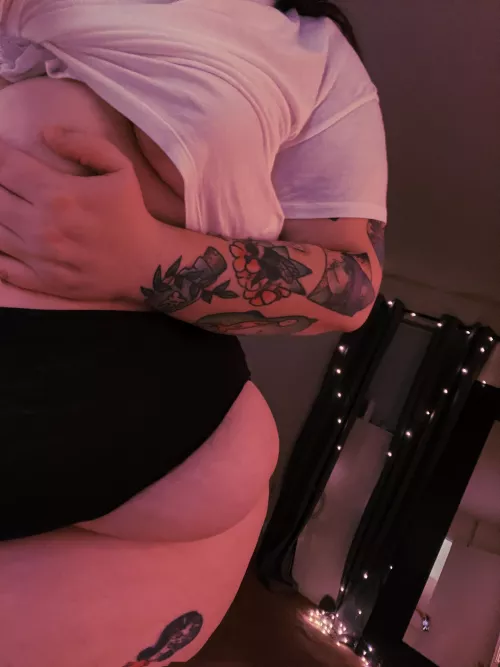 Happy Humpday 😋 by Ellliebabyxo