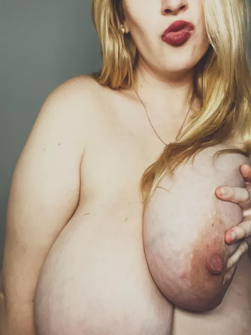 Happy love week 💕💋 by gemmunwinded