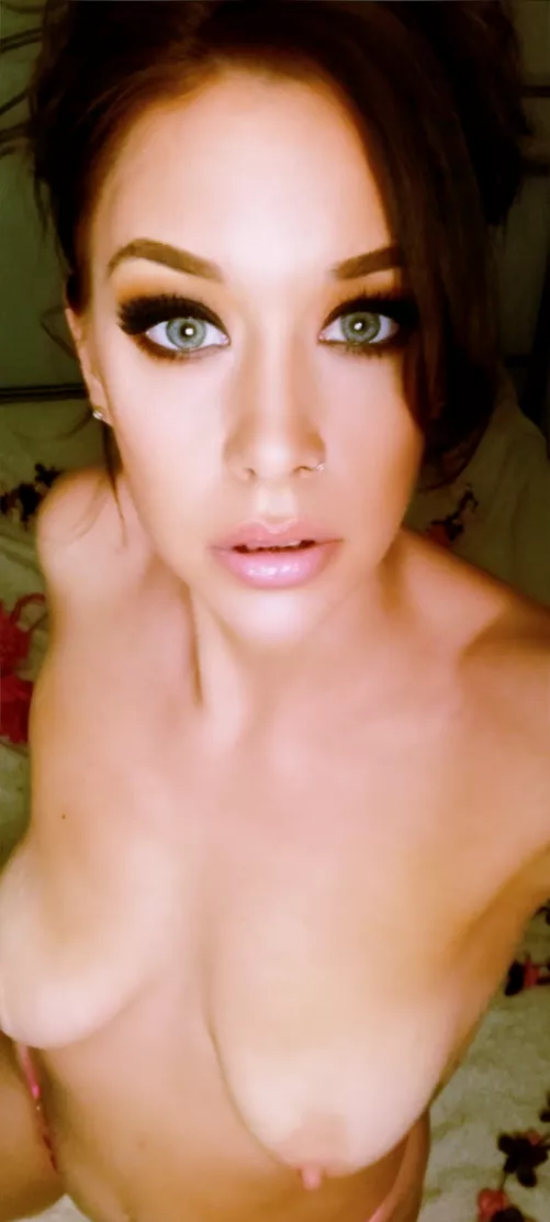 Happy milf Monday by JaneManda