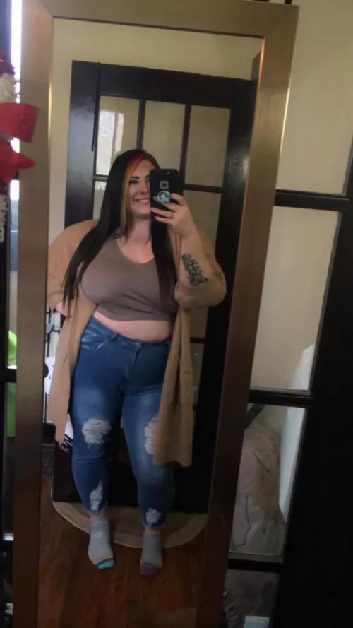 Happy Monday ! 😘🥰 by Odd_Local7318