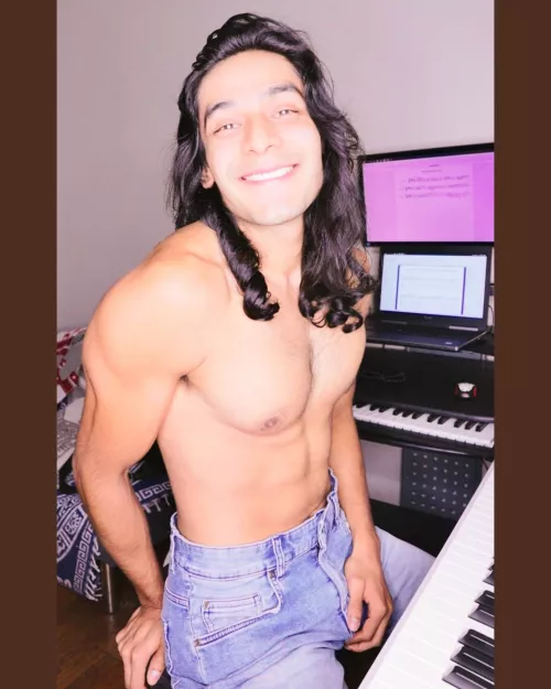 happy Monday 🎊 by Ordinary_Lie5702