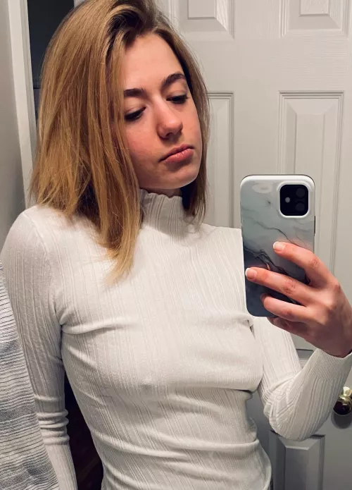 Happy Monday 😘 by YoungNashHotwife