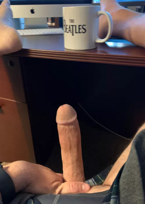 Happy Monday CGW!!! Cup of great coffee and no meetings means open robe day!!! by Mrjayded