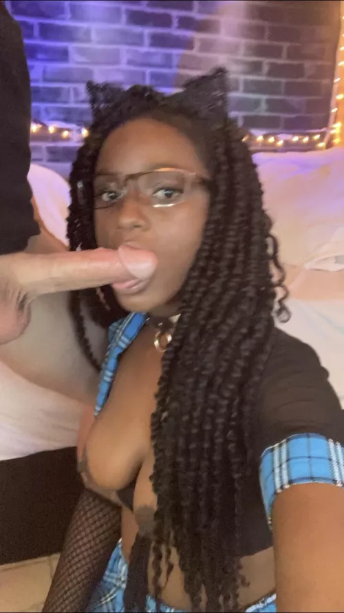 Happy Monday by Divinecumslut