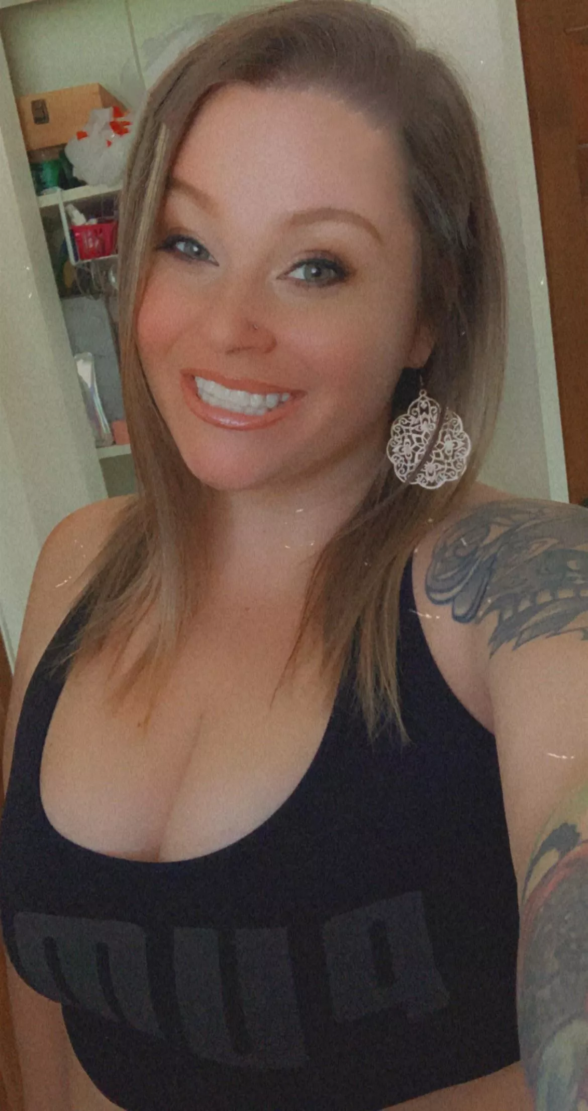 Happy Monday 😁 posted by thictoriasecret