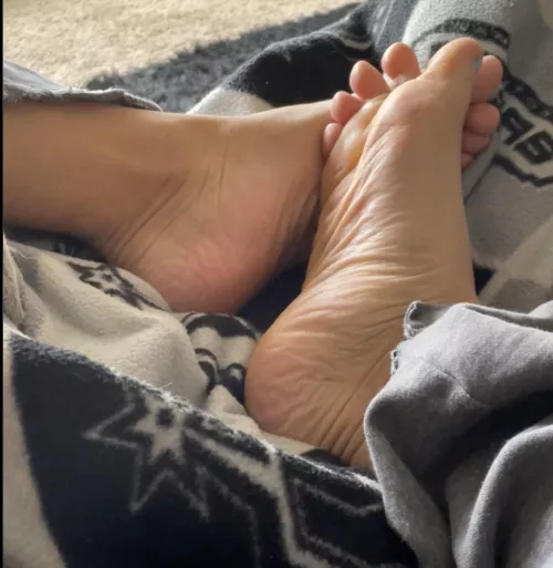 Happy Monday 🥰 by Harrypotskins1