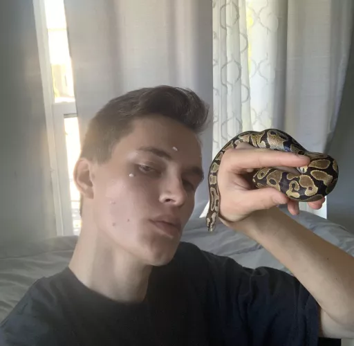 Happy Monday morning from me and my girl by mythighhurts