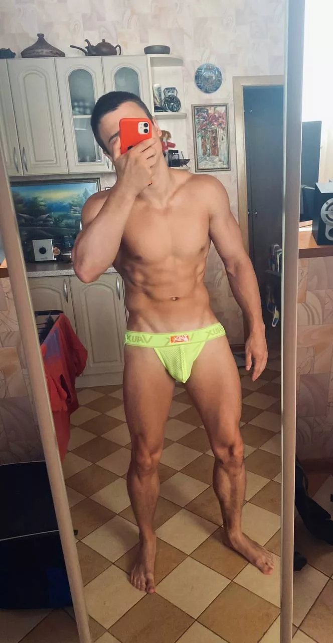 Happy Monday ☺️ (OC) posted by andryfit