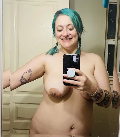 Happy Monday, Reddit! by goldengirlforyou