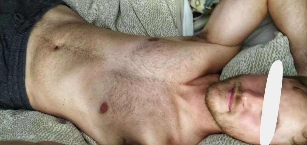 Happy national hangover day! I'll be in bed if anyone wants to join me 😴 by ferda_snipes2