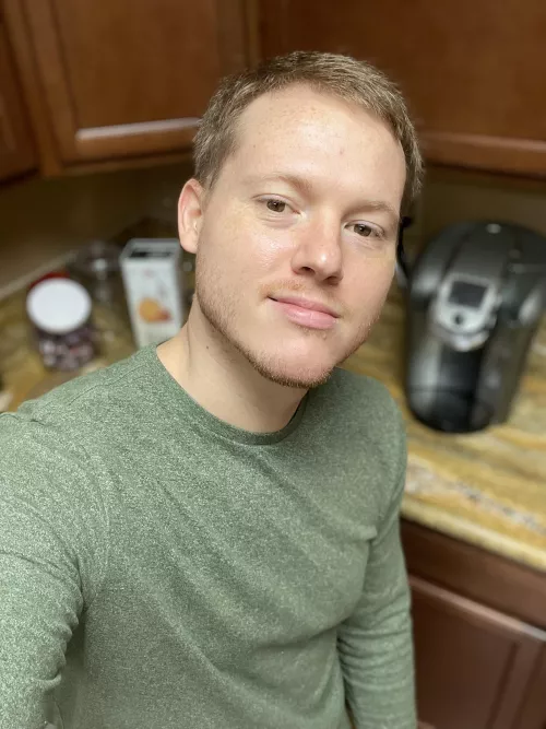 Happy National Redhead Day 👨🏻‍🦰 by glaceau1025