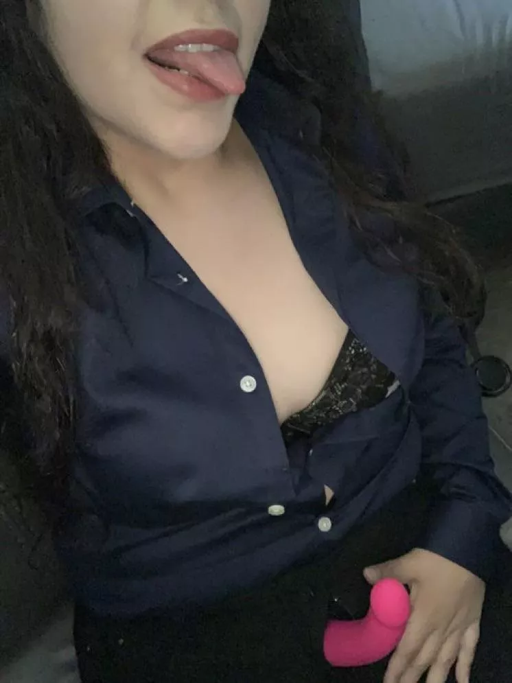 happy new year 😏 posted by dykediana