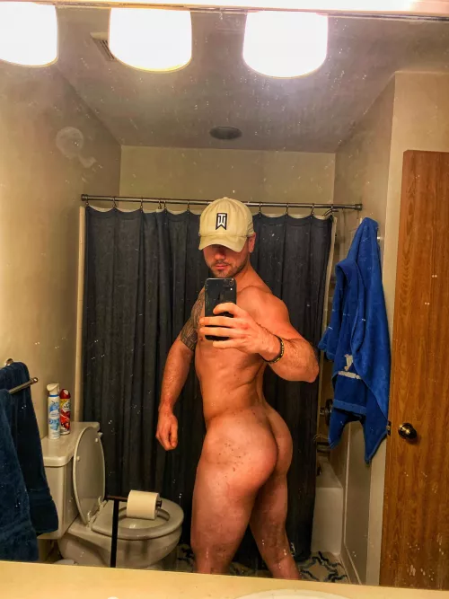 Happy new year 🍑🙂 by jakeb024