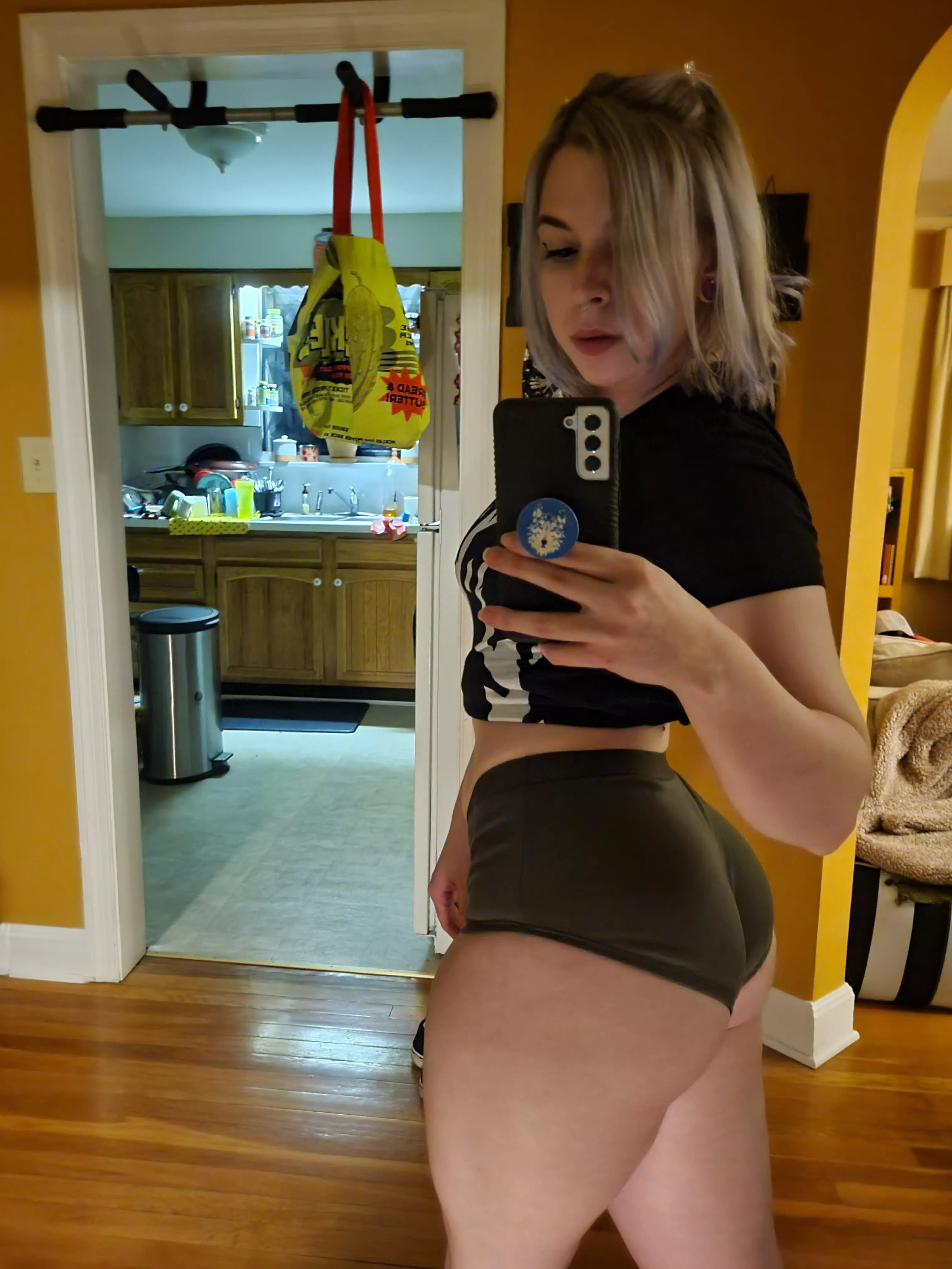 happy new year my fellow alts 💜 posted by Ok-Source6878