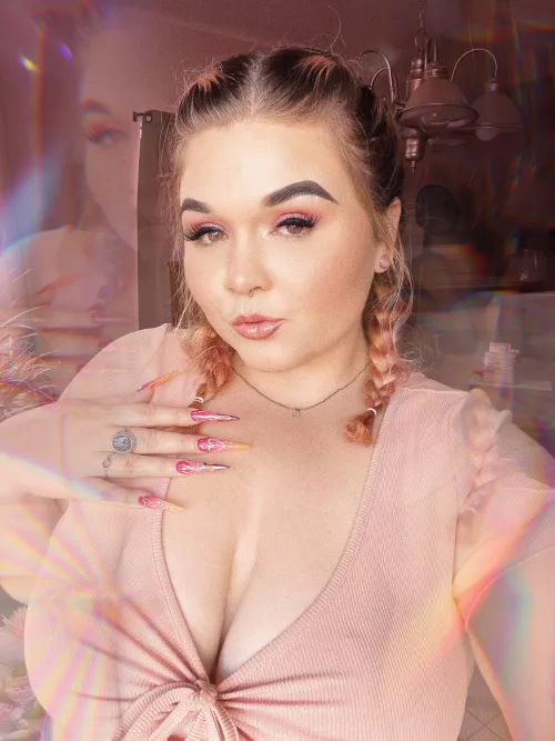 happy new year to the night owls 🤍 by thesluttyintrovert