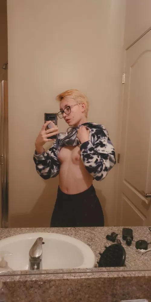 happy new years 🥰♥️ by lil-yellow-rose