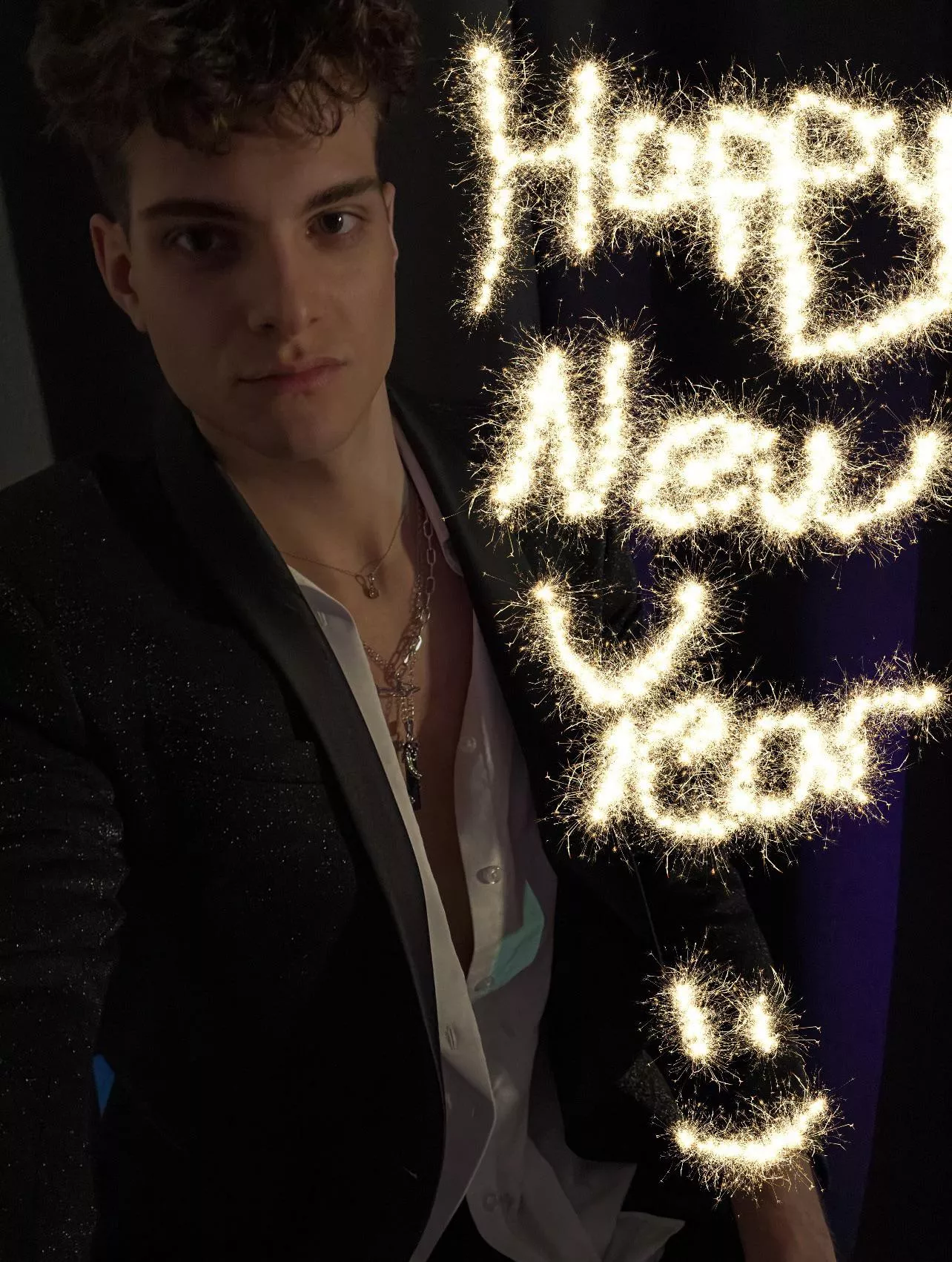 Happy New Years 🥳🎆 posted by Ethan_pr1