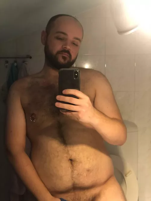 Happy NYE 🐻 by _MrVinnie_