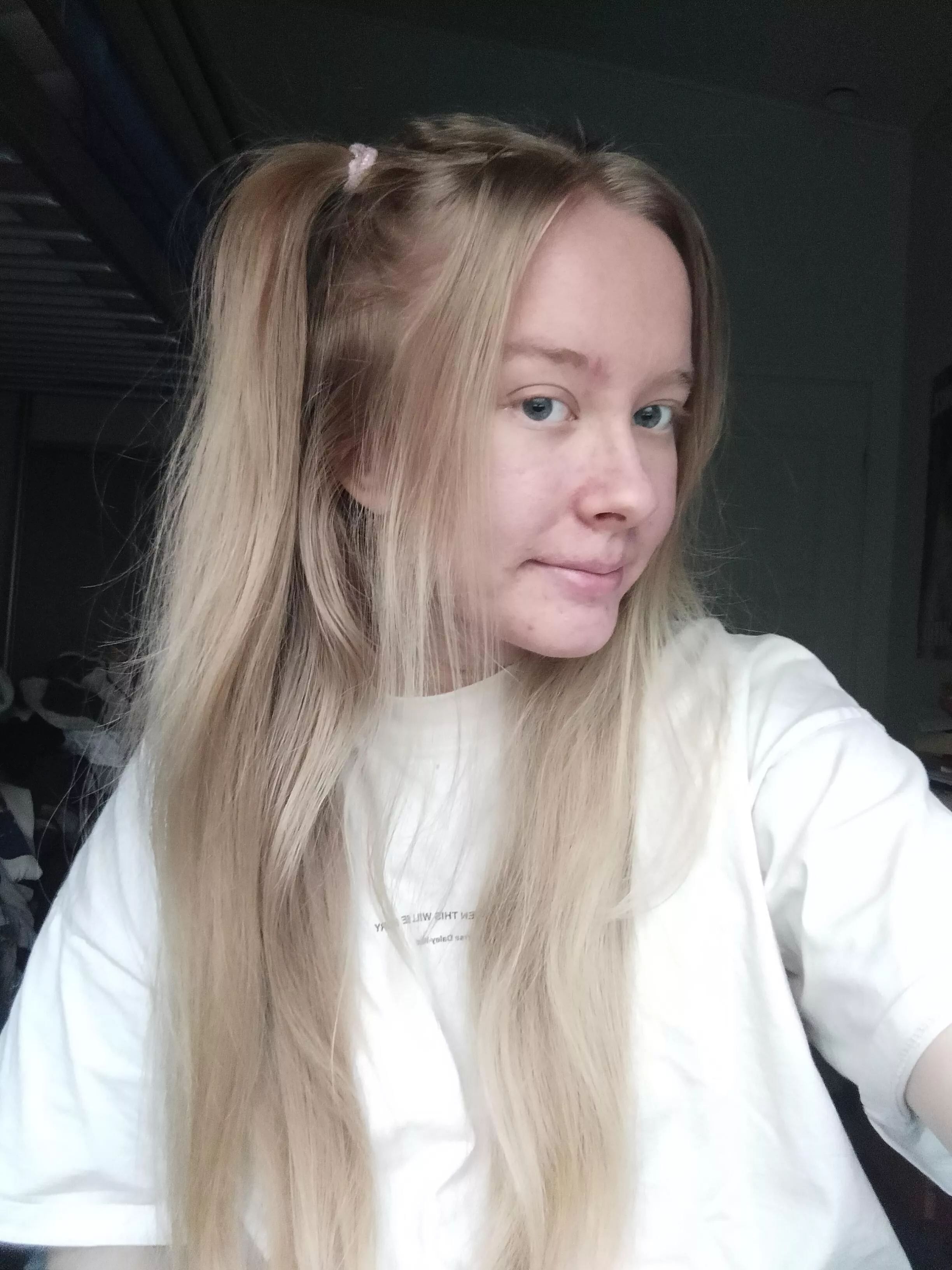 Happy princess 👸🏼💖 posted by breathemylungs