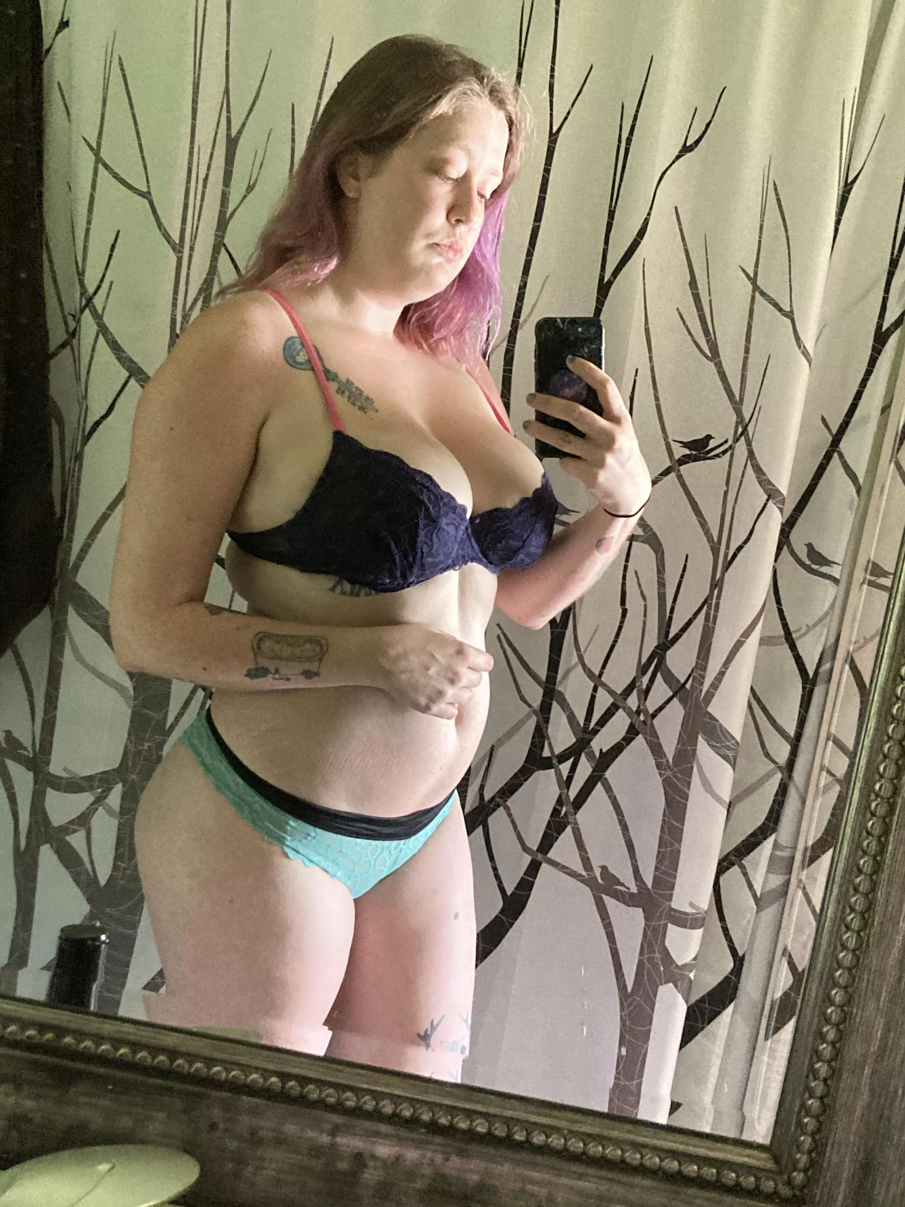 Happy Saturday posted by VioletFonce