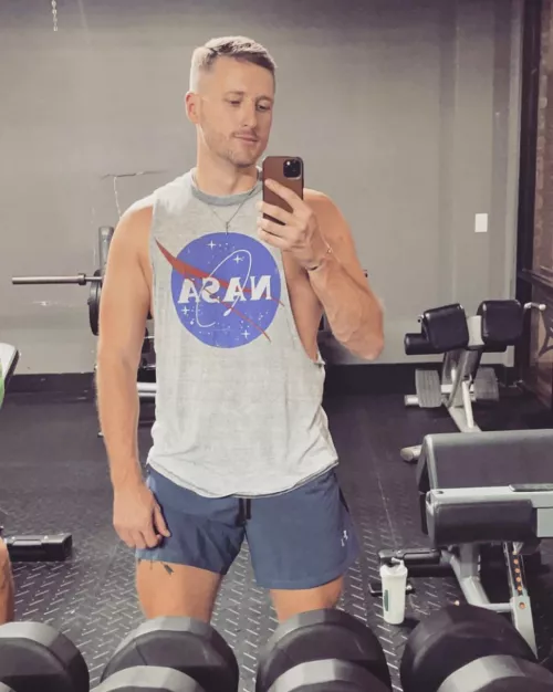 Happy Saturday, my dudes! by Cute_Mud8238