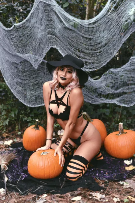 Happy Spook-tober 🎃 by sol_con_dulce