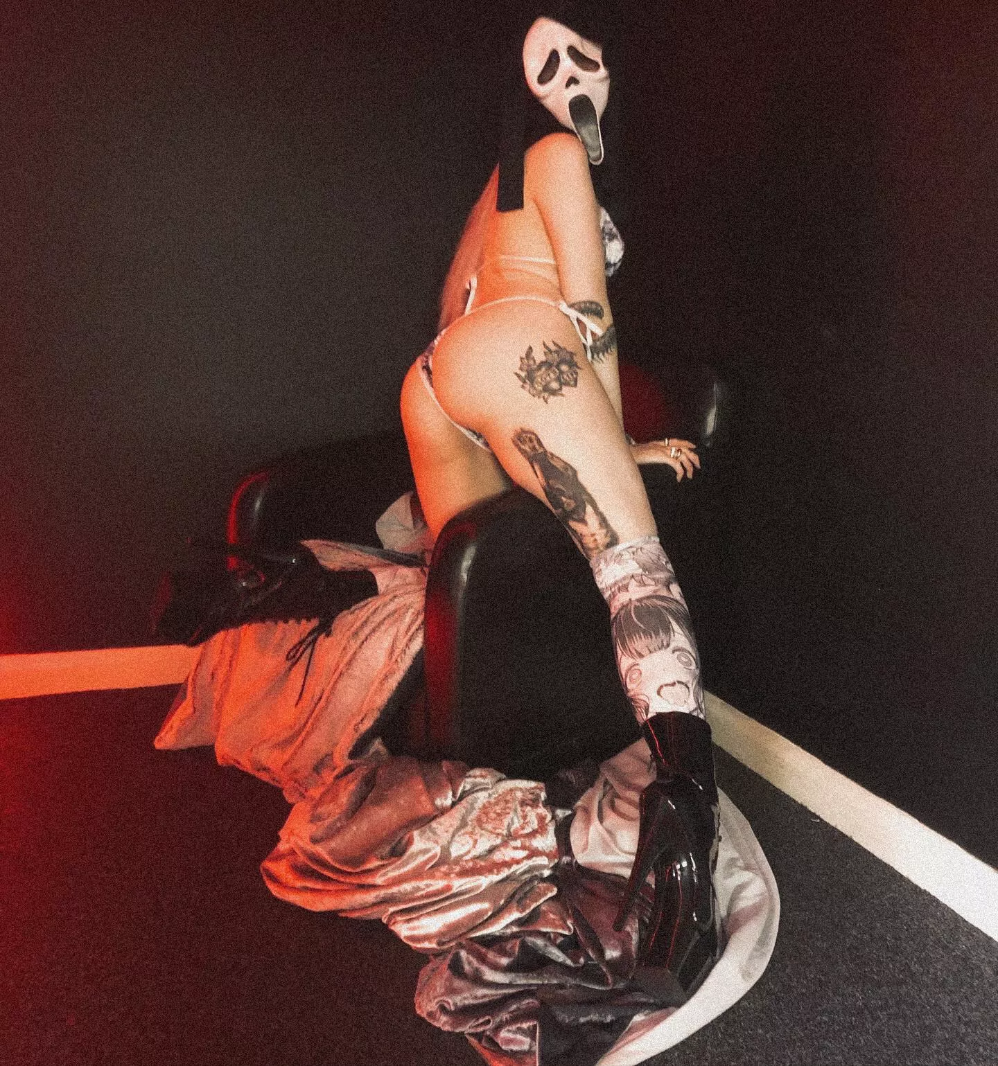 happy spooky szn from ur fave stripper! all my clips are 20% off until nov 3rd to celebrate 💓🕷 posted by orikamishiro