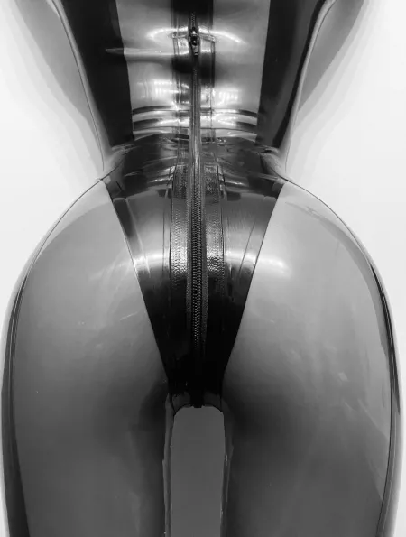 Happy Sunday: blessing you with my ass😏 by gleaming-goddess