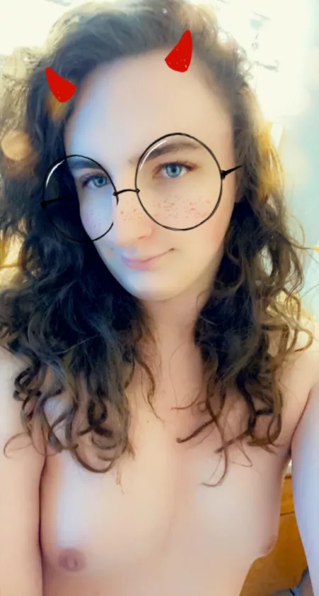 Happy Sunday everyone! Feat. messy bed head by WaywardEllie