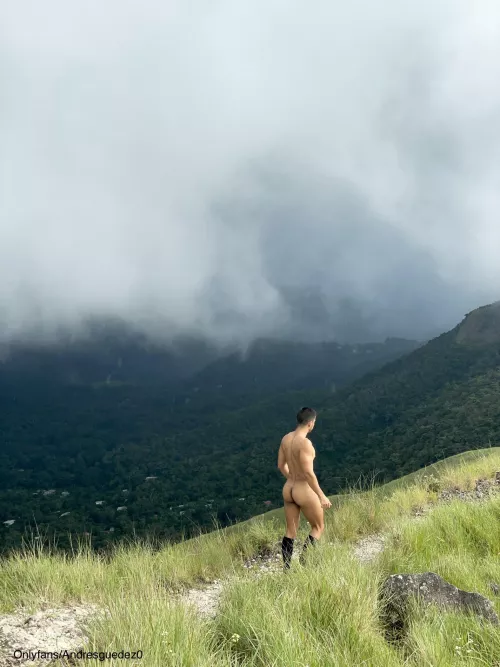 Happy Sunday guys 😈 by AndresGuedez