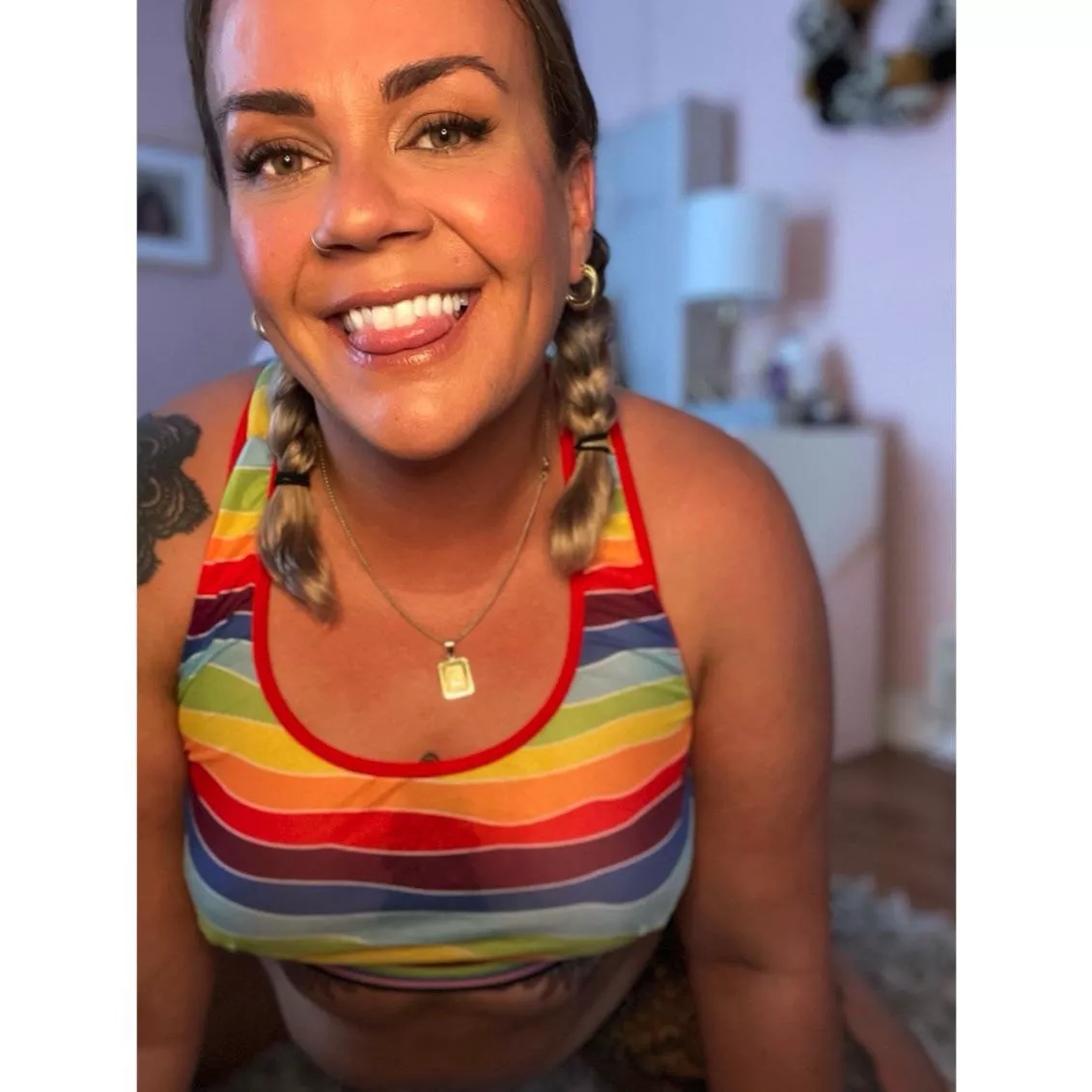 Happy Sunday 🌈☀️ posted by MsLunatoyou