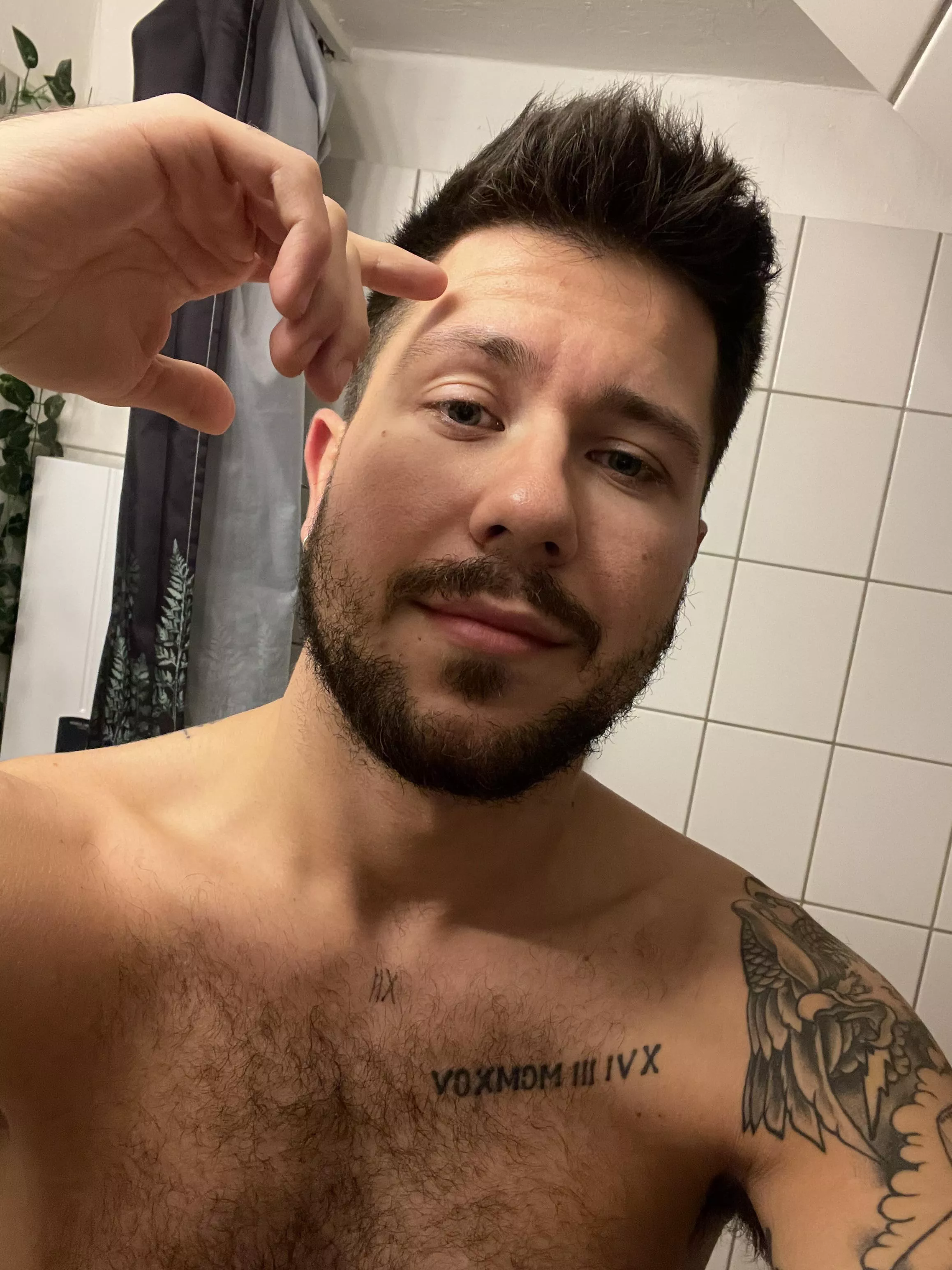 Happy Sunday y’all! 🌈 posted by Newfeelings__