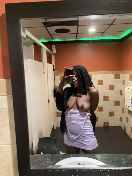 Happy Thursday by Divinecumslut