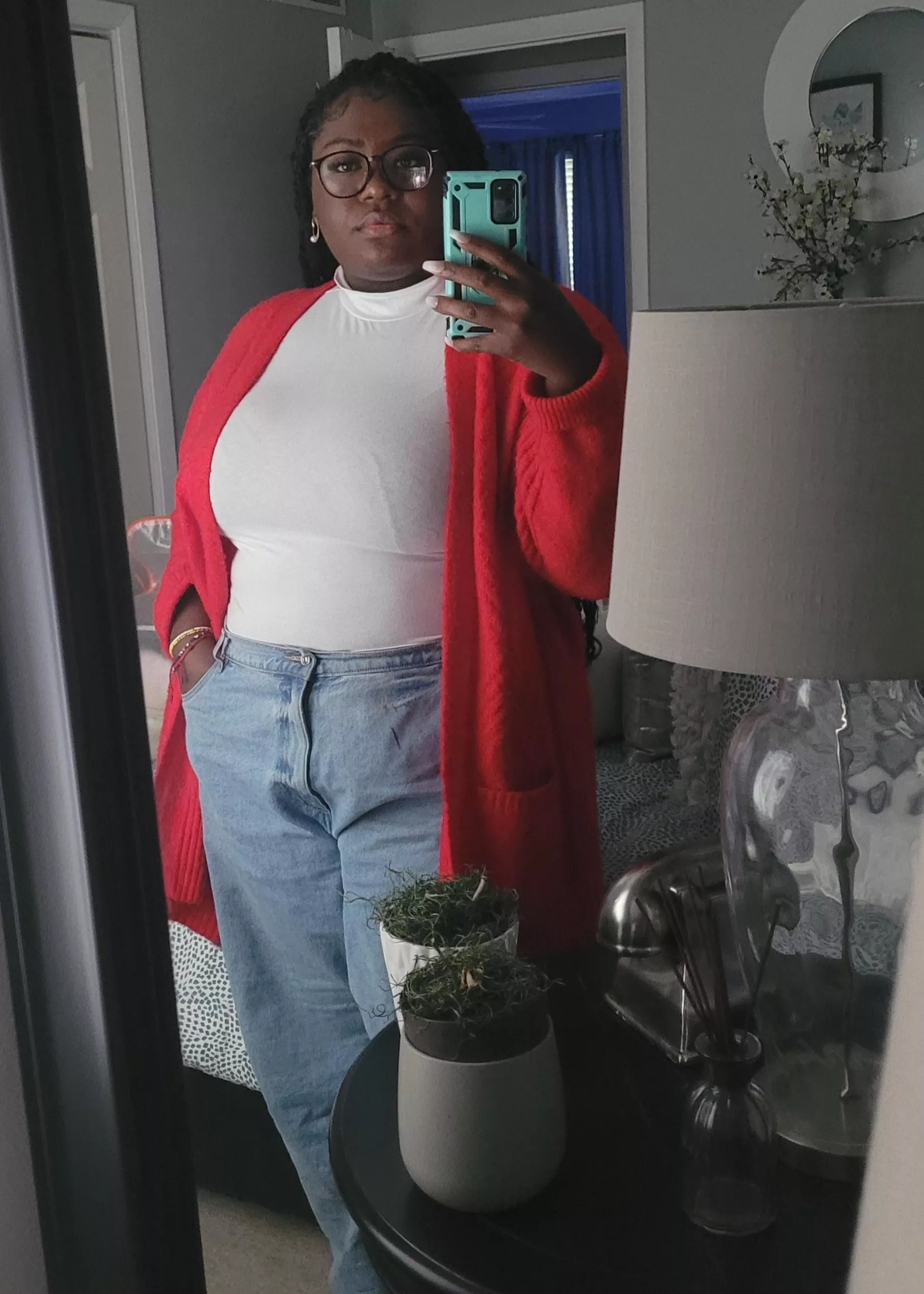 Happy Thursday 💕 😘 🥰 posted by kolia1995