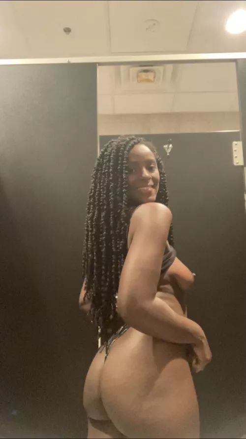 Happy Thursday by Divinecumslut