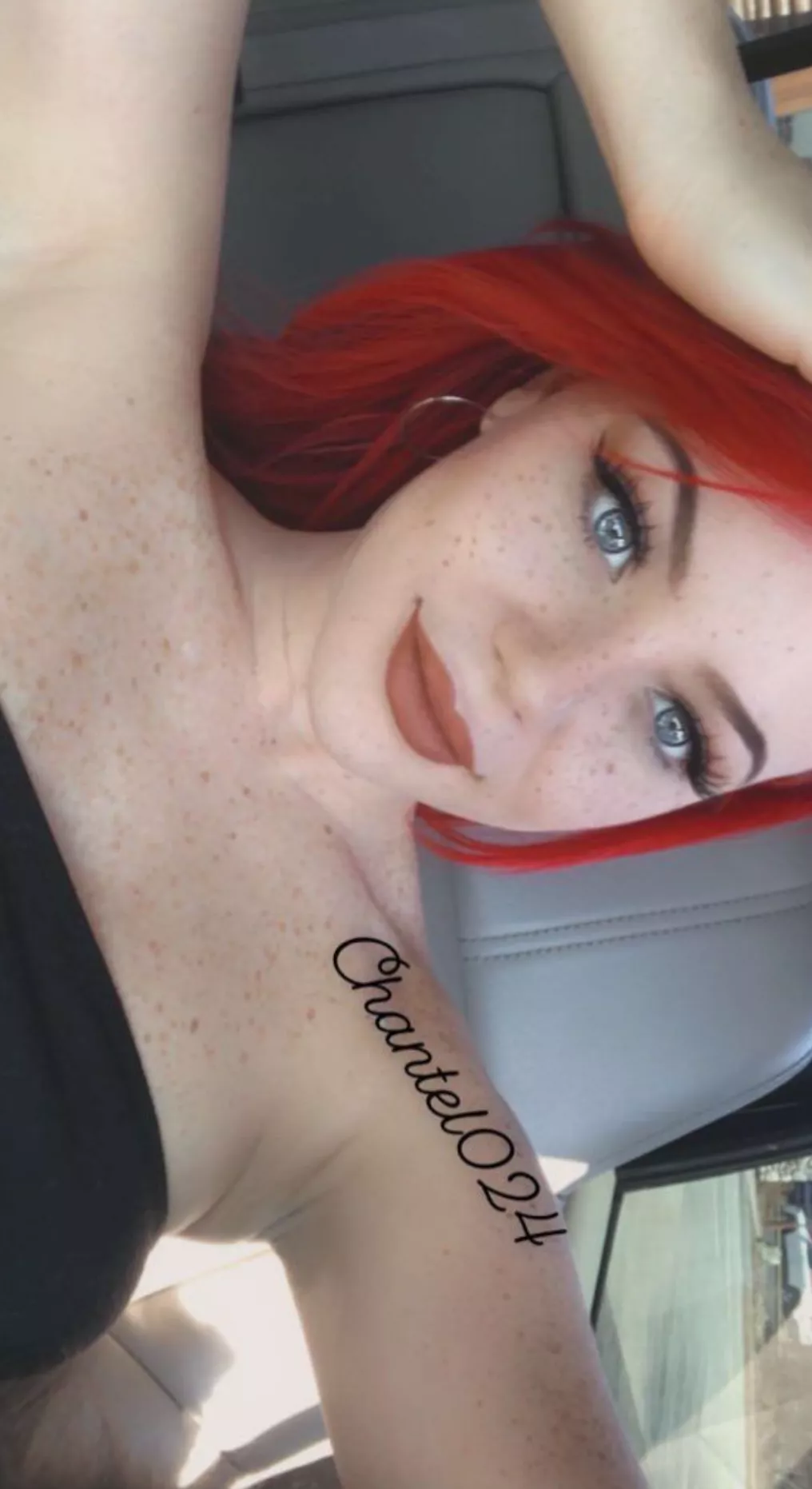 Happy Thursday! 💋 posted by chantel024