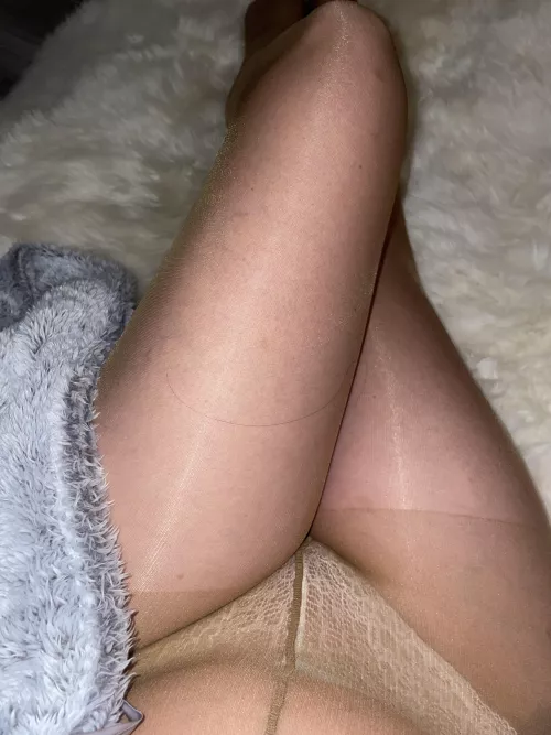 Happy Thursday 💋 by Misstights