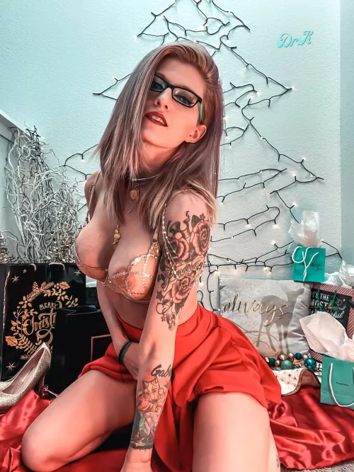 Happy Tits Tuesday!!! by HerKing_HisQueen2018