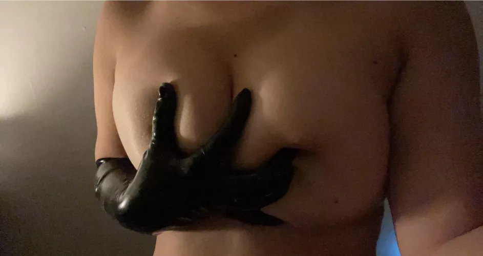 Happy Titty Tuesday (f) by hopefulmetsfan