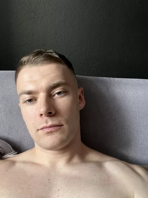 Happy Tuesday bros by filip_hot