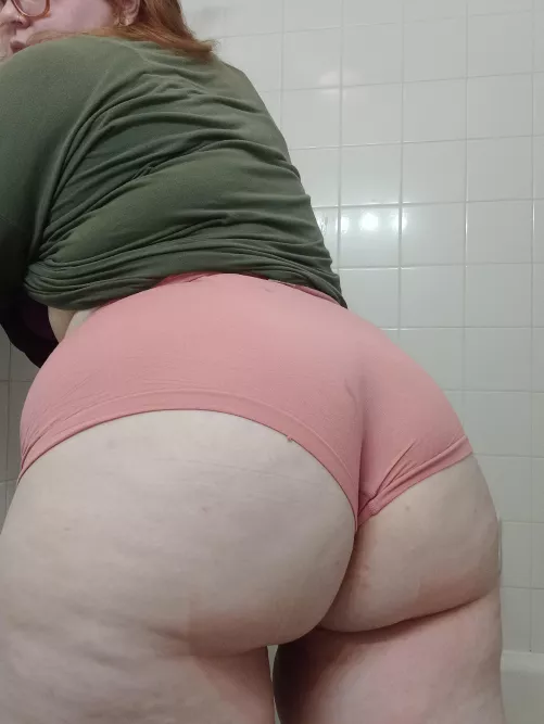 Happy Tuesday by florallydelilah