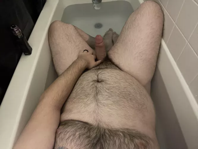 Happy Tummy Tuesday! Fallow my twitter and instagram @justalostbear by Justalostbear