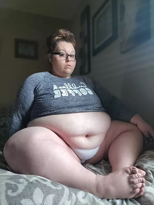 Happy TUMMY TUESDAY 😁😘 by bbw_cutie_lovesbbws