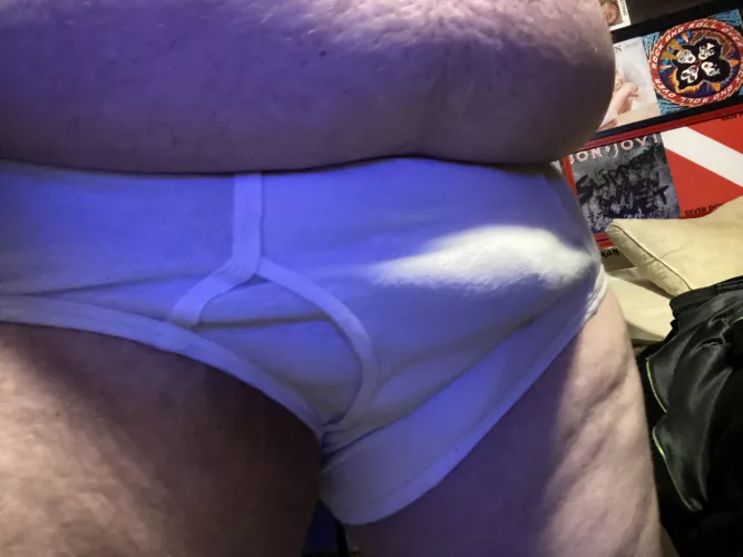 Happy TWT by Ravishinthunder