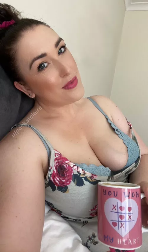 Happy Valentine’s Day Lovers by peekatclaire